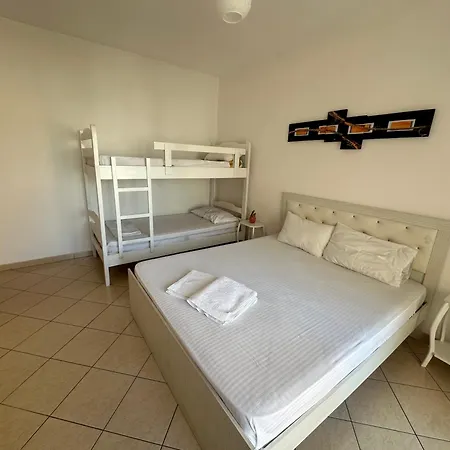 Apartment Downtown 1 *